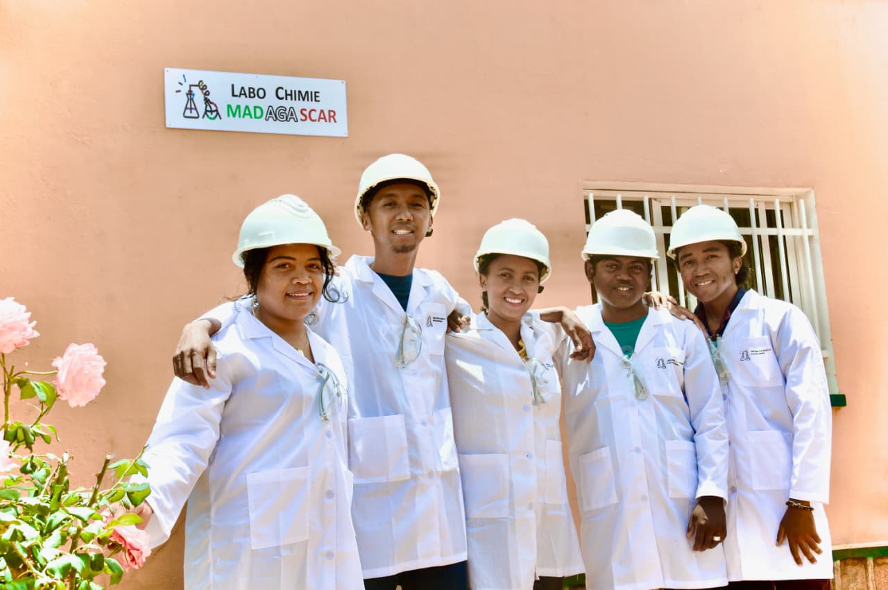 WhatsApp Image 2025-11-27 at 12.25.54 (1)